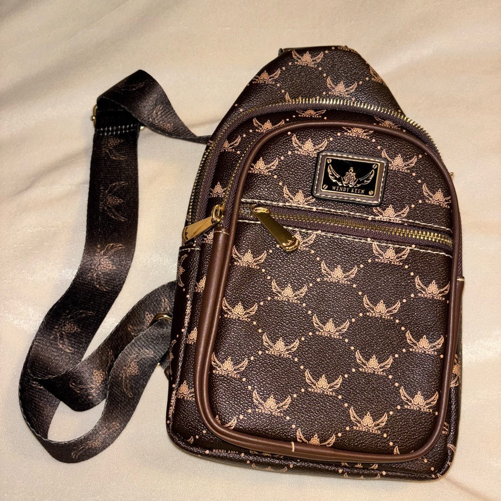 Wendy Keen Brown Belt Bag w Metallic Accents